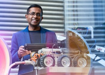 Professor Sarath Kodagoda, Director of the Robotics Institute at UTS.