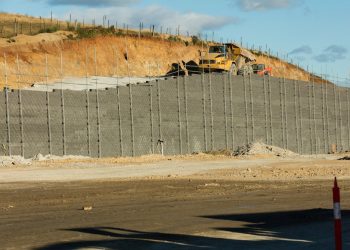 Keystone TW3 takes concrete block retaining wall systems to new heights