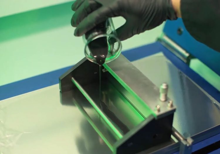 Instant-response batteries stabilise variable renewables