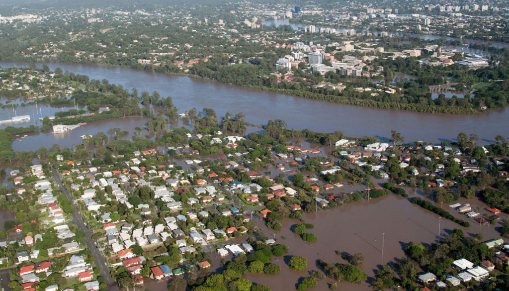 Queensland floods: Dam engineers are in the hot seat, but is the scrutiny fair?