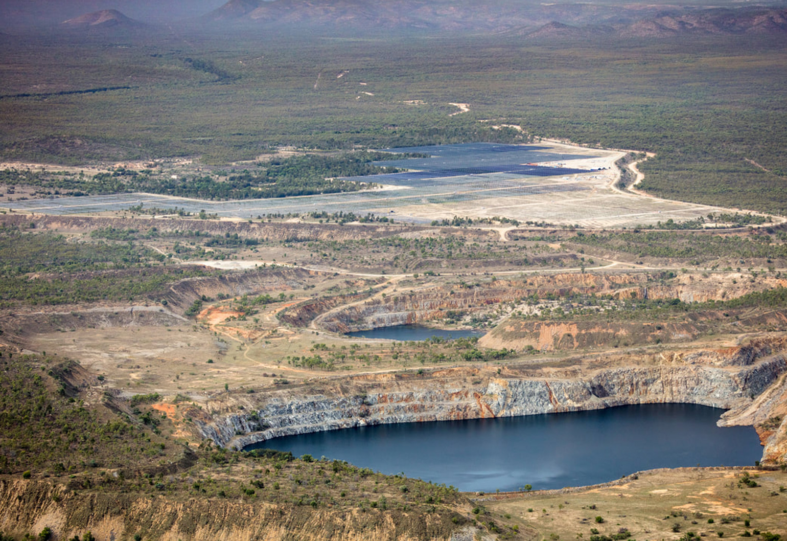 Kidston gold mine is transformed into a hybrid solar and pumped hydro renewable energy project