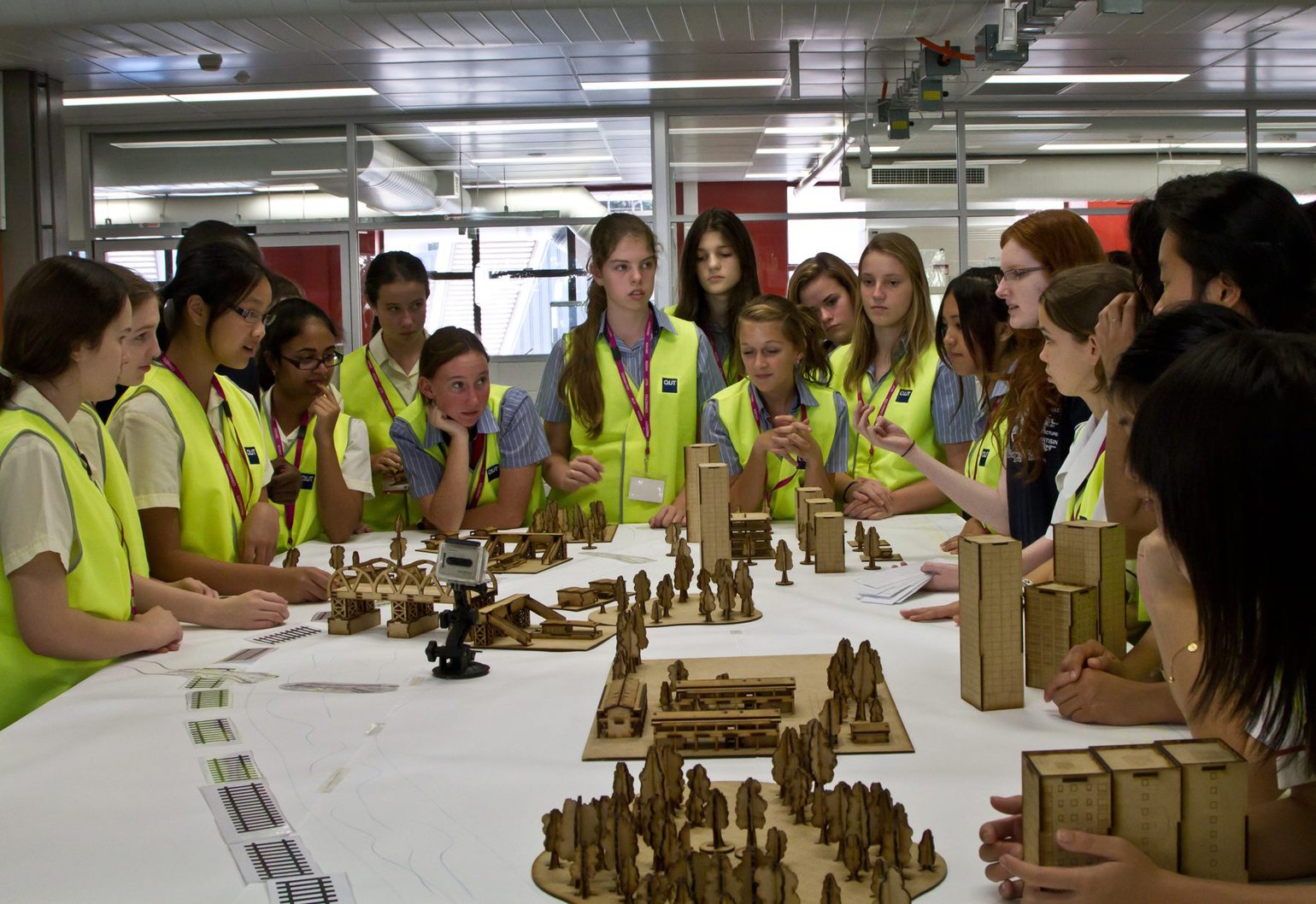 Helping students connect the dots between engineering and careers of the future