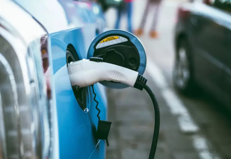 New battery cracks the ‘range anxiety’ problem of electric cars