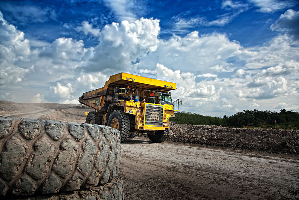 Measures employed by the mining industry to govern the flow of essential interstate workers could be adopted more widely.