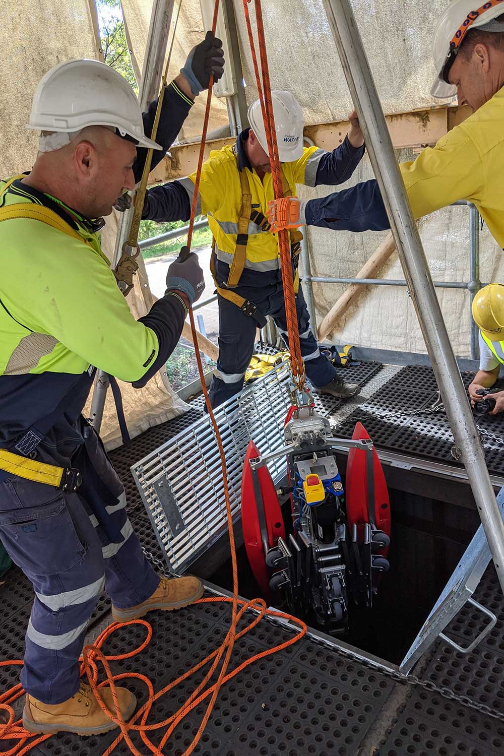 This robot ventures into Sydney’s sewers so people don’t have to ...