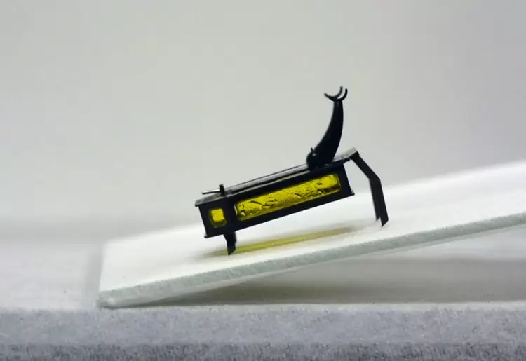 Meet RoBeetle, a tiny, fuel-powered crawling robot