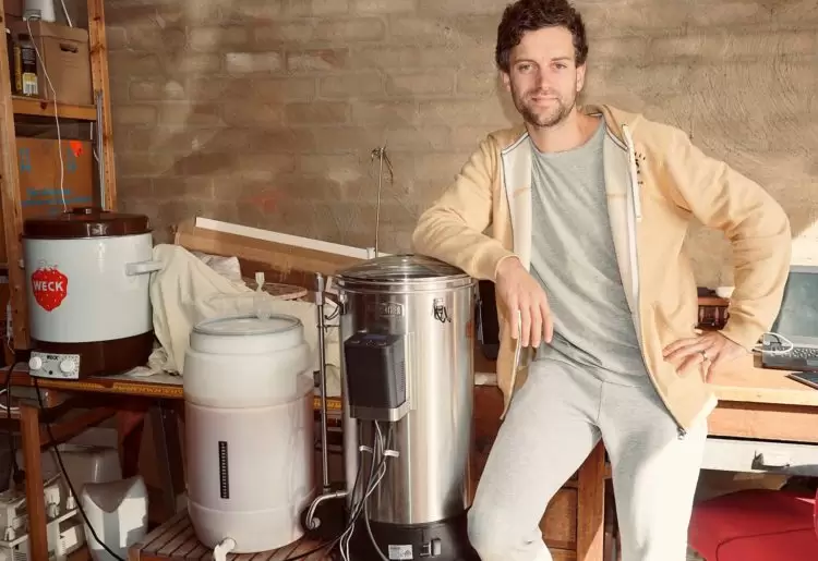 Brewing his own beer kept this engineer connected during the pandemic