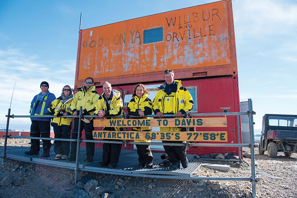 Expeditioners at Davis research station. (Image: Image: Barry Becker/Australian Antarctic Division)
