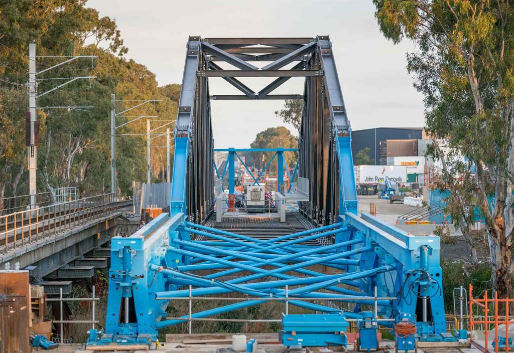 A major transport project in Melbourne’s south east has successfully used digital engineering to achieve world-leading results.