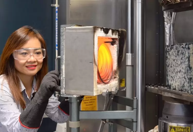 Fire-resistant composite claddings can protect homes