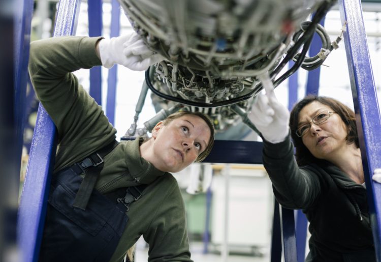 Closing the gender gap: Mapping the proportion of female engineering graduates across the globe