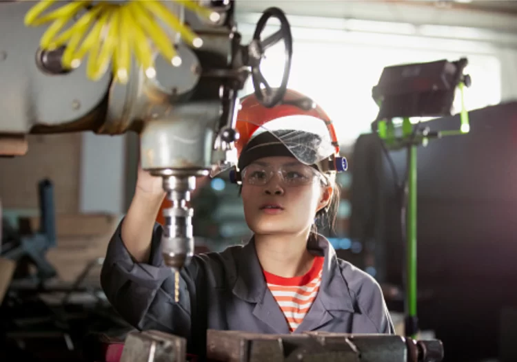 New Master’s degree aims to address the acute shortage of Australian engineers