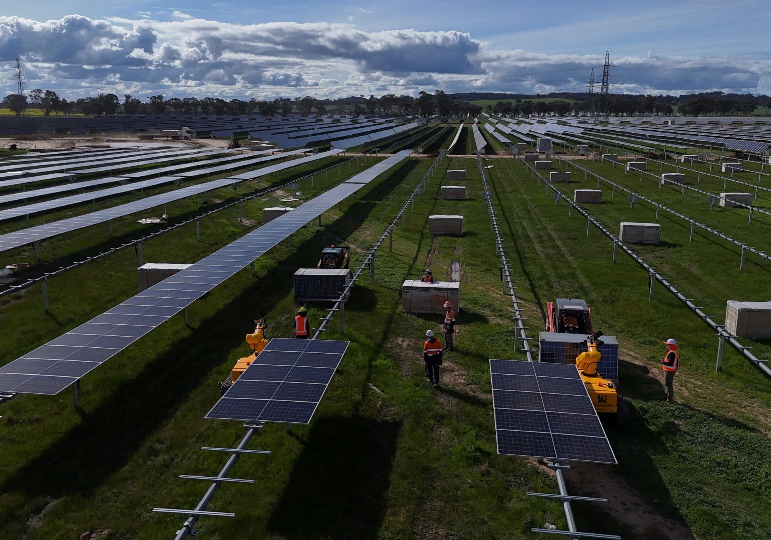 Installation takes place at Goorambat Solar Farm. Image: Luminous
